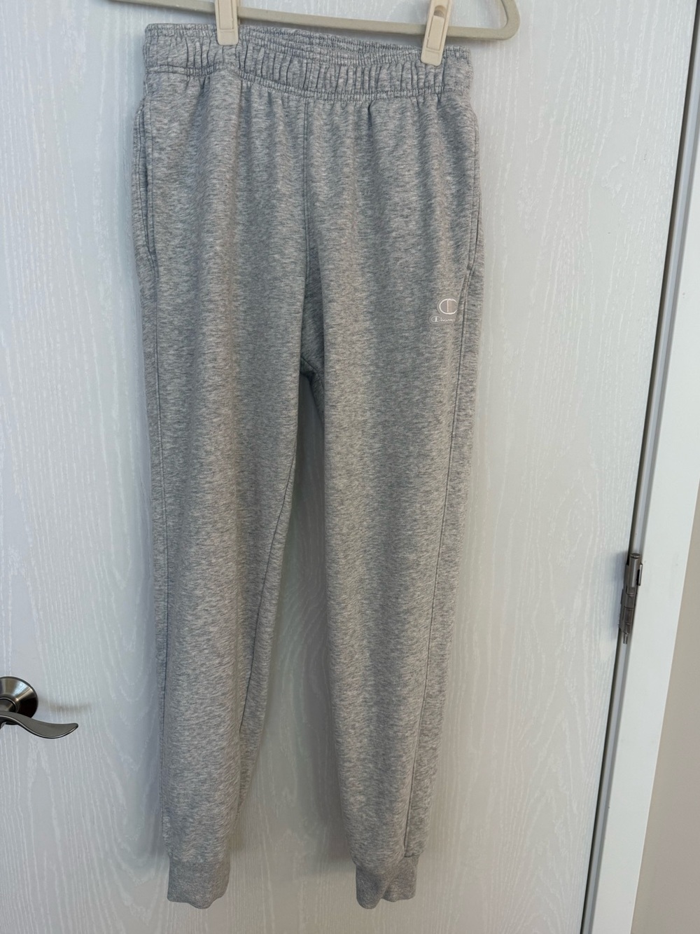 Champion Classic Fleece Gray Jogger Sweatpants Small Embroidered Logo Cozy Comfy